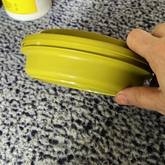 Vintage Tupperware cereal bowl with lids - Picture 8 of 10